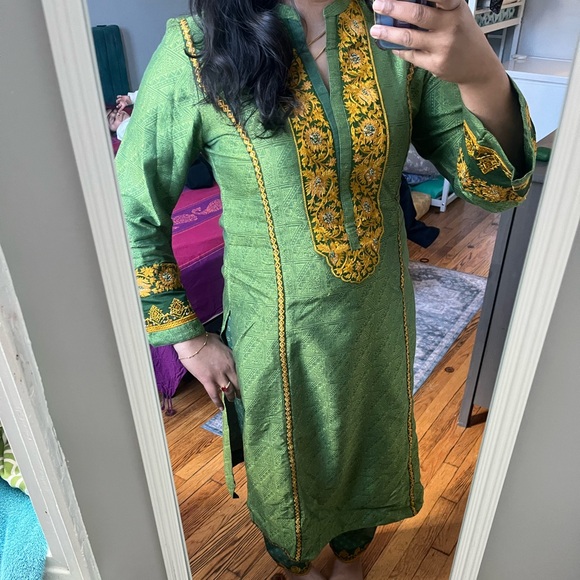 aarong Other - Beautiful shalwar Kameez